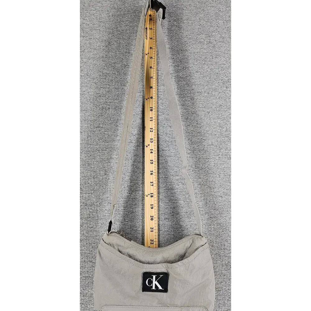 CALVIN KLEIN WOMEN'S GRAY CITY NYLON SHOULDER CROSSBODY BAG LIGHT 10